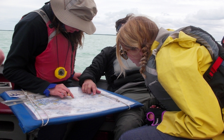 learn navigation skills on sailing course